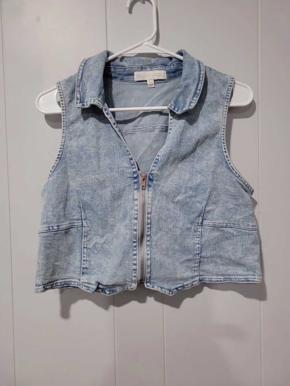 Light Wash Denim Zip-Front Vest - Women